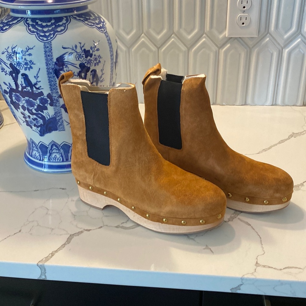 J Crew suede wooden clog boots with faux fur lining. NWOT. Size 9